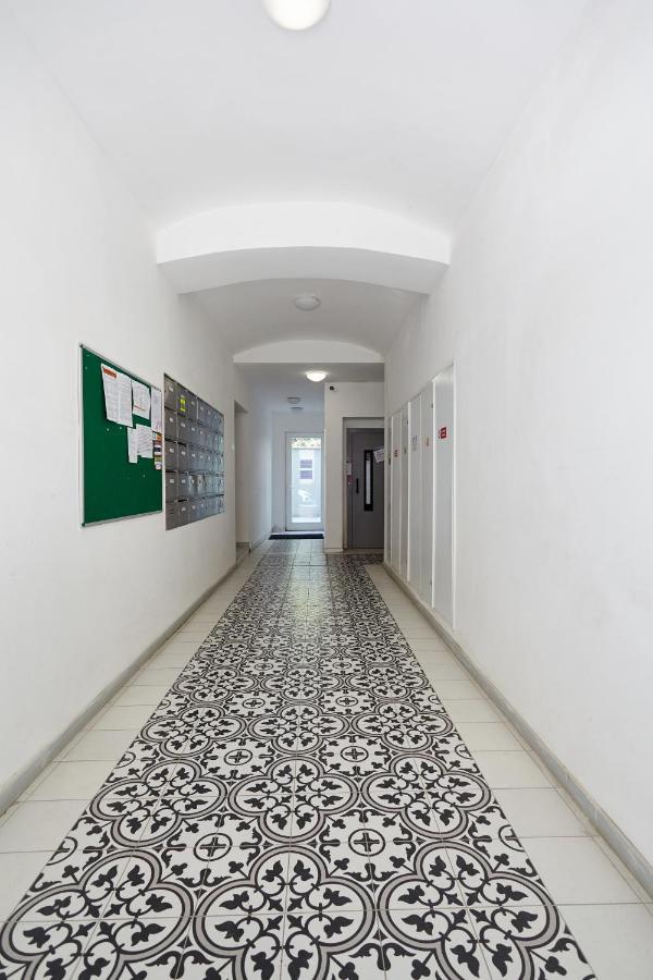 Prague Friendly Apartments In Πράγα Εξωτερικό φωτογραφία