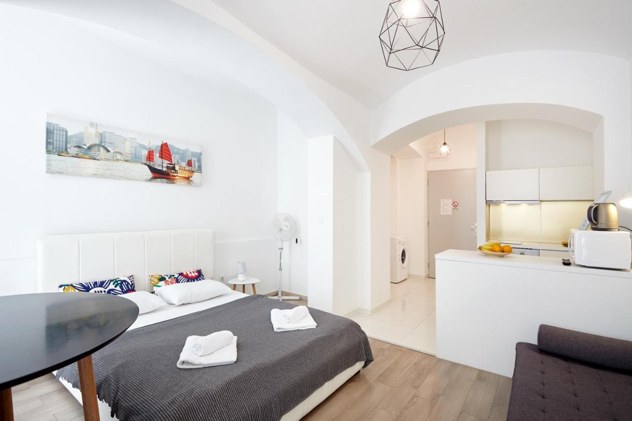 Prague Friendly Apartments In Πράγα Εξωτερικό φωτογραφία