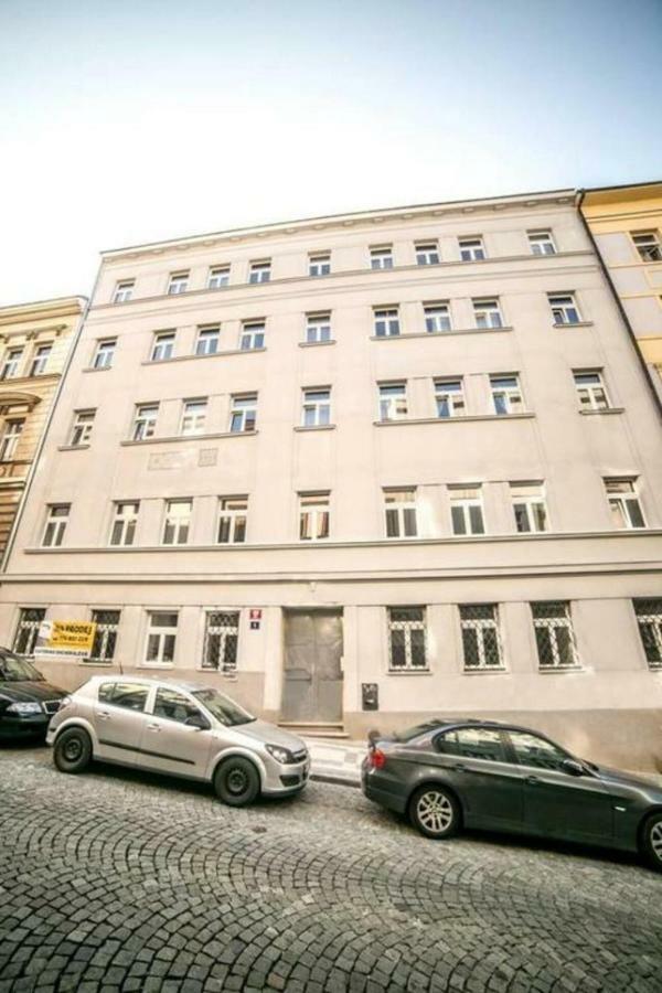 Prague Friendly Apartments In Πράγα Εξωτερικό φωτογραφία